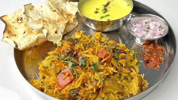 Special Khandeshi Kadhi with Khichdi