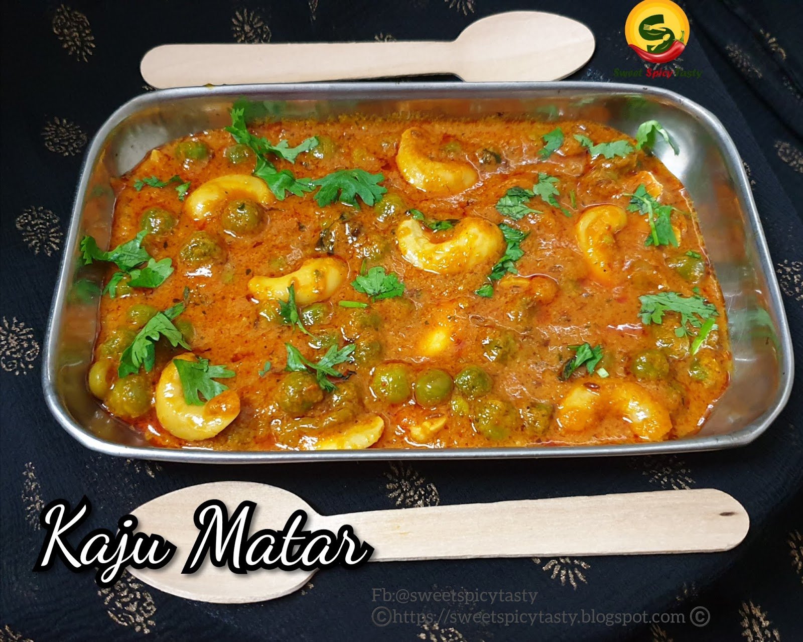 KAJU MUTTER MASALA